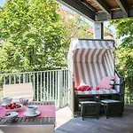 Haus Vier Jahreszeiten 아파트 방어로게