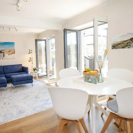 Haus Vier Jahreszeiten Apartment *